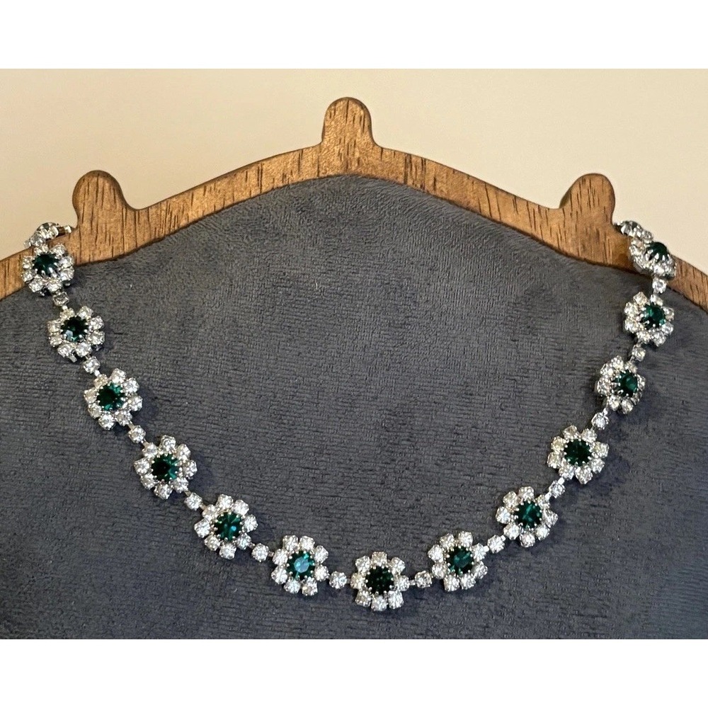 Vintage Green Crystal Rhinestone Flower Cluster Choker Necklace Silver Tone 17" - Picture 15 of 16